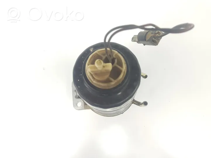 Mitsubishi Montero Filtre à carburant MB129677