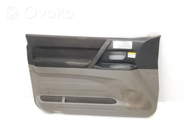 Mitsubishi Montero Fotele / Kanapa / Komplet 