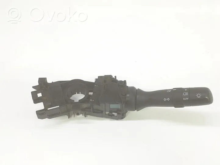 Toyota Land Cruiser J20 J20u Suuntavilkun vipu 8414048140