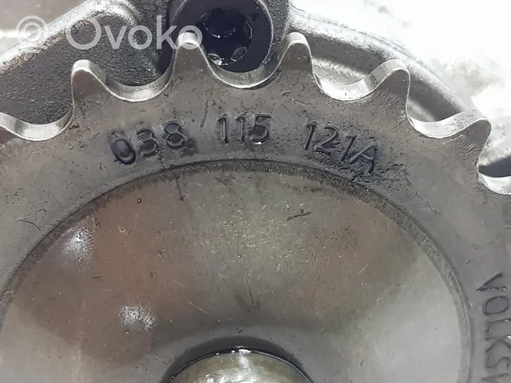 Volkswagen PASSAT B6 Bomba de aceite 038115105C