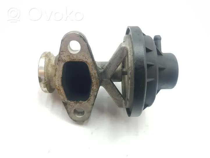 Volkswagen Caddy EGR valve 038131501AH