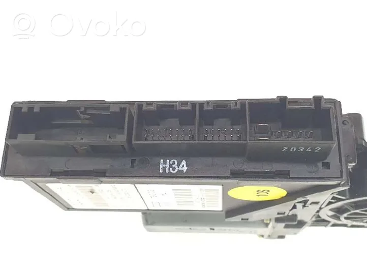 Audi A8 S8 D5 Takaoven ikkunan nostomoottori 4E0959801A