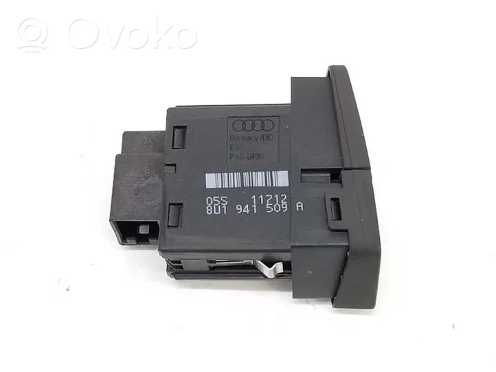 Audi RS Q3 Autres commutateurs / boutons / leviers 8U1941509A
