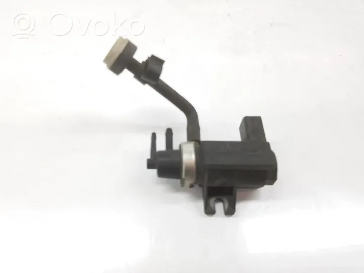 Volkswagen Touareg I Electrovanne Soupape de Sûreté / Dépression 1K0906627