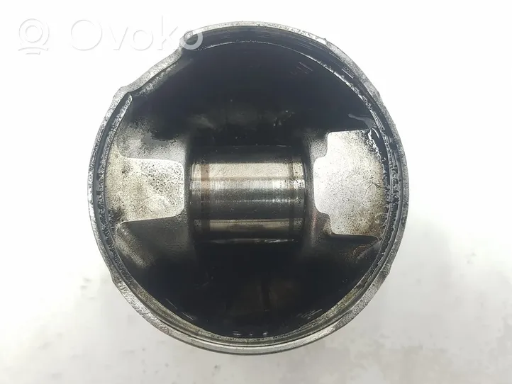 Peugeot Bipper Piston avec bielle 0628N7