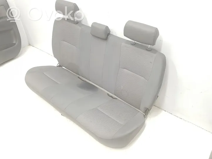 Toyota Hilux (AN10, AN20, AN30) Fotele / Kanapa / Komplet 