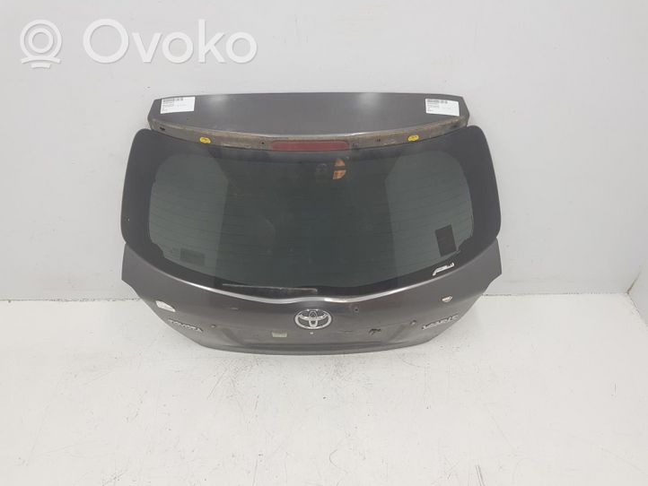 Toyota Yaris Tylna klapa bagażnika 670050D120