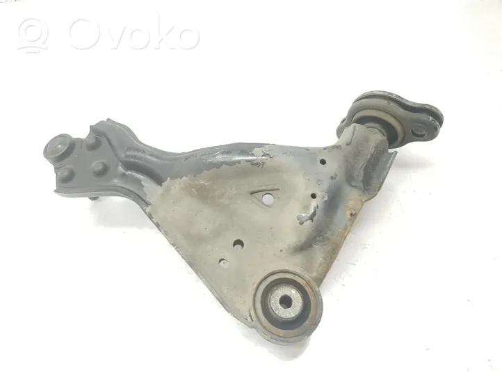 Mercedes-Benz V Class W447 Braccio di controllo sospensione anteriore A4473301507