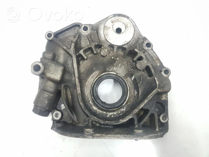 Volkswagen II LT Oil pump 074115105D