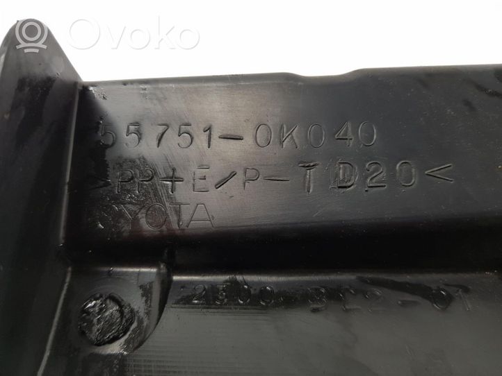 Toyota Hilux (AN10, AN20, AN30) Rivestimento del tergicristallo 557080K060