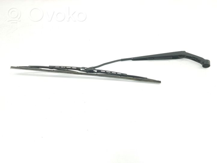 Toyota Hilux (AN10, AN20, AN30) Front wiper blade arm 852210K030