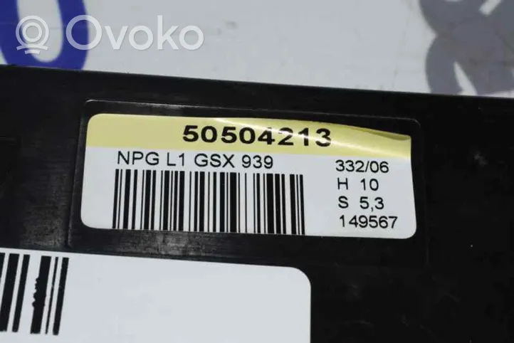 Alfa Romeo 159 Unidad de control/módulo del bloqueo de puertas 50504213