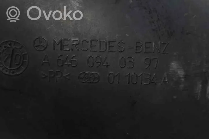 Mercedes-Benz C W203 Wąż / Rura intercoolera A6460900082