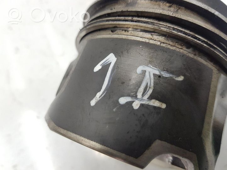 Audi Q7 4M Piston with connecting rod 059107065BJ