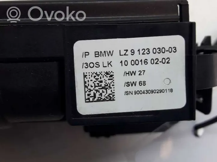 BMW 1 E81 E87 Przełącznik / Przycisk kierownicy 9123030