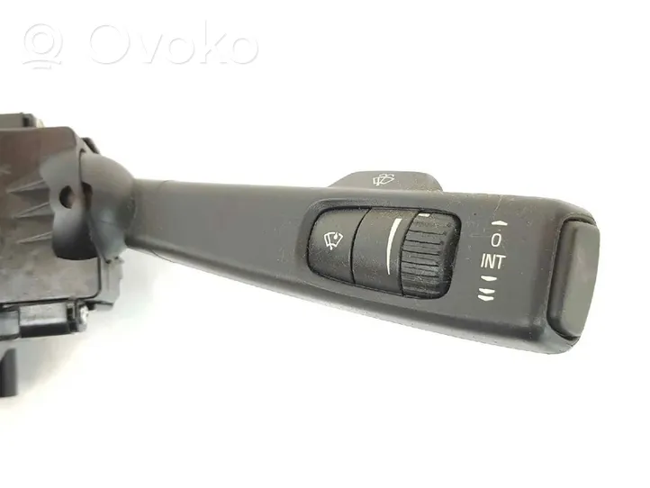 Volvo C70 Przełącznik / Przycisk kierownicy 8637376