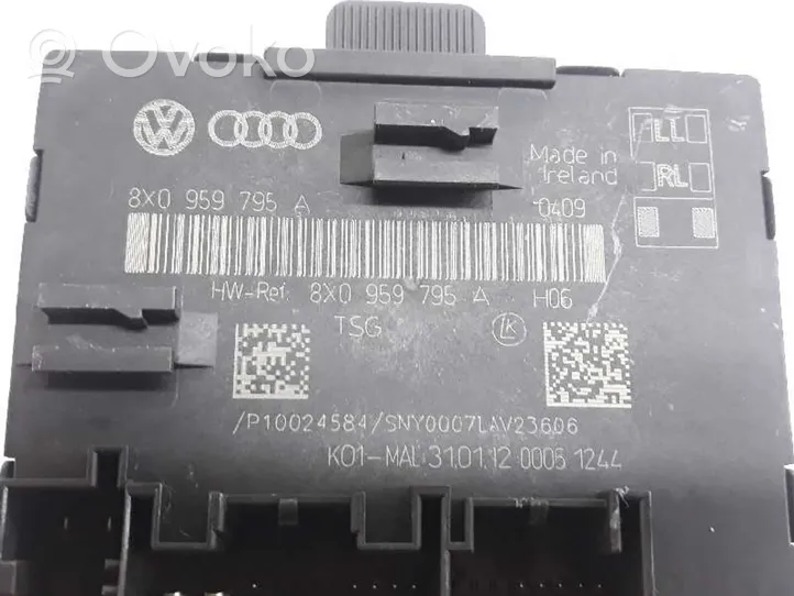 Audi Q3 8U Oven keskuslukituksen ohjausyksikön moduuli 8X0959795A