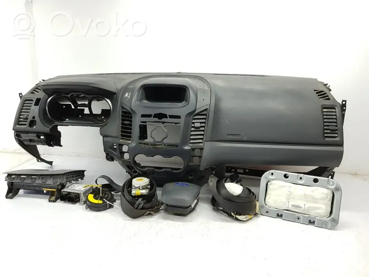 Ford Ranger Airbag-Set mit Verkleidung 