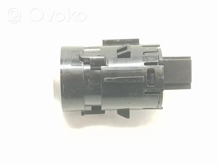 Audi Q3 F3 Moottorin start-stop-painike/kytkin 83A905217