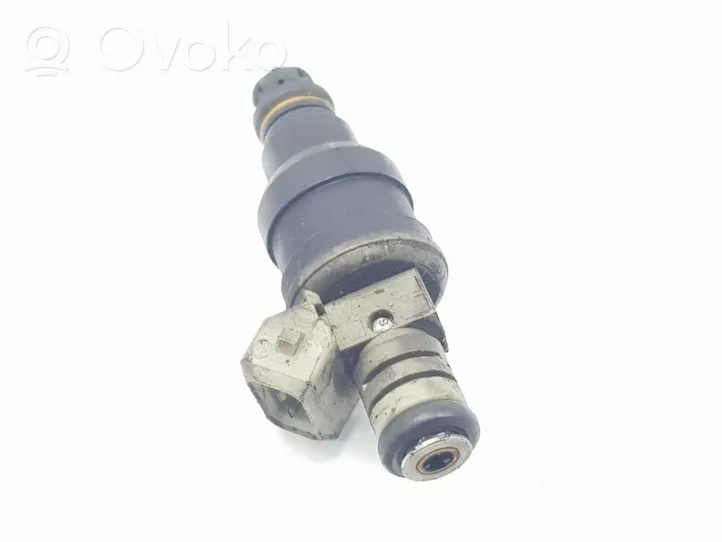 BMW 3 E36 Injecteur de carburant 13641730059