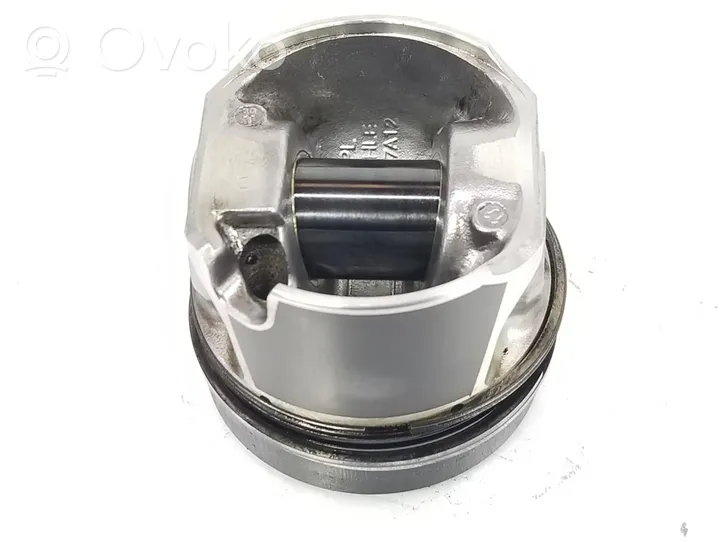 Volkswagen Passat Alltrack Piston avec bielle 03L107065S