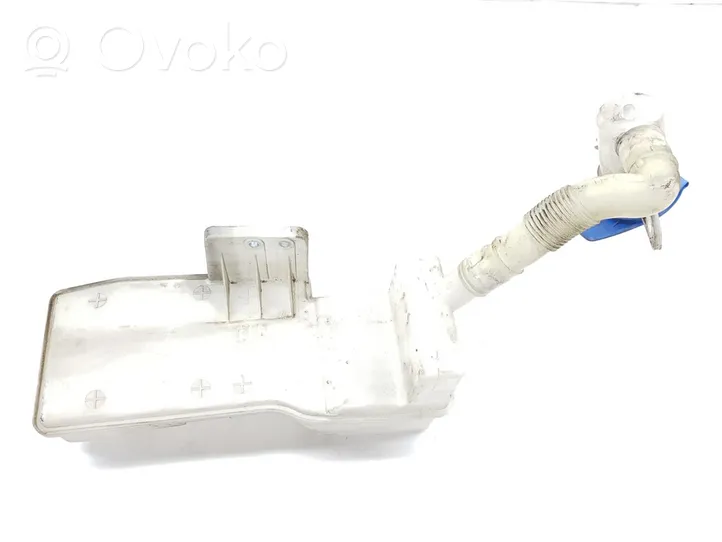Volkswagen Caddy Windshield washer fluid reservoir/tank 2K5955453