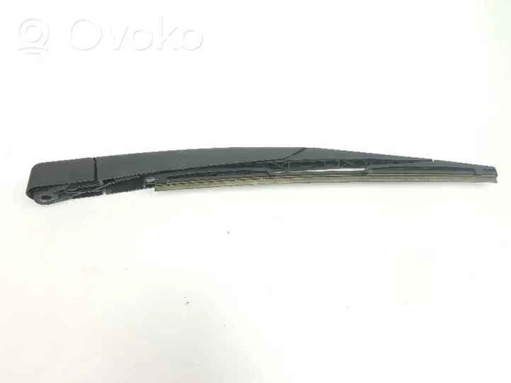 Nissan Qashqai Ramię wycieraczki szyby tylnej 28781JD00A