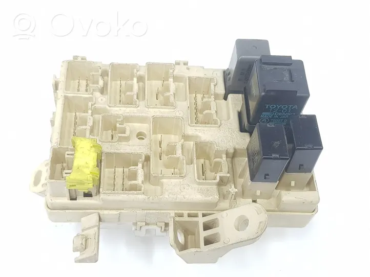 Toyota Land Cruiser (HDJ90) Sulakemoduuli 8264160020