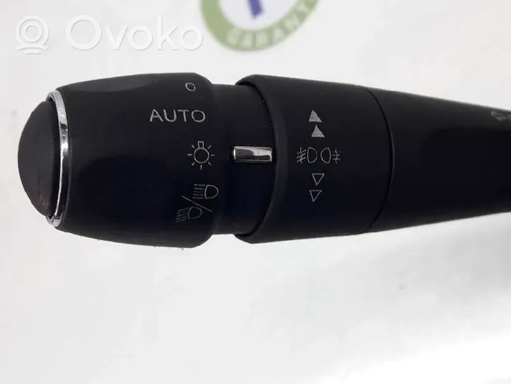 Citroen C4 II Pulsanti/interruttori sul volante 98000223ZD