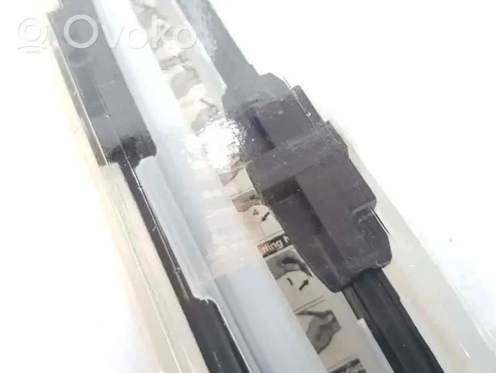 Citroen C5 Windshield/front glass wiper blade FB352