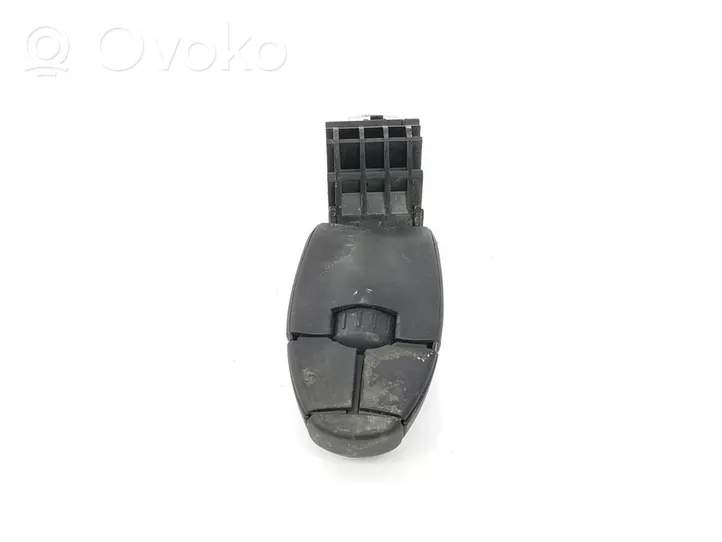 Citroen C3 Picasso Pulsanti/interruttori sul volante 9641796480