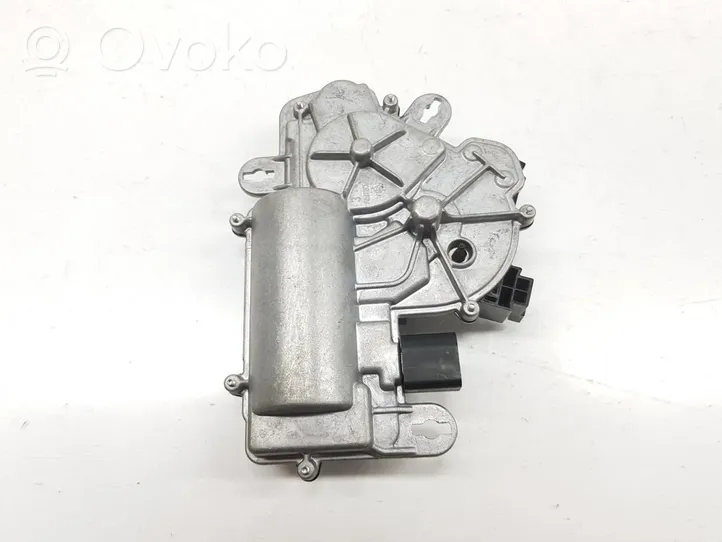 Volkswagen Tiguan Takaluukun lukon salvan moottori 3G0827887C