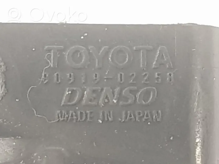 Toyota Prius (XW50) Bobine d'allumage haute tension 9091902258