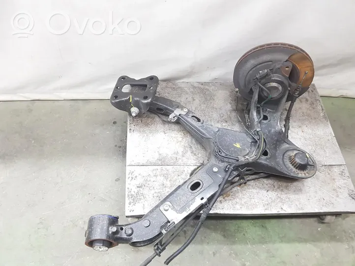 Toyota Proace Fuso a snodo con mozzo ruota posteriore SU001A6617