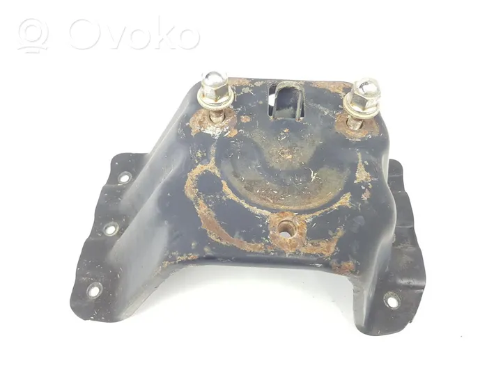 Mitsubishi Montero Element schowka koła zapasowego MB931053