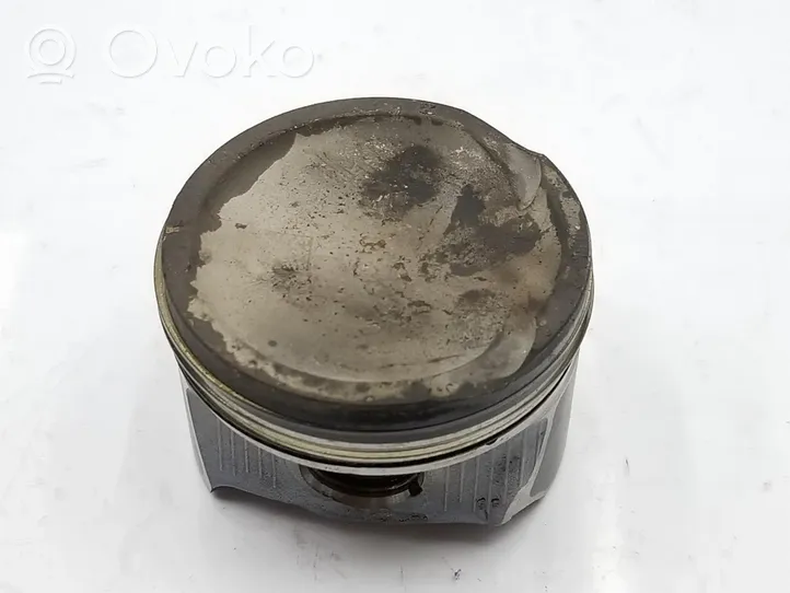 Dacia Sandero Piston avec bielle 120106320R