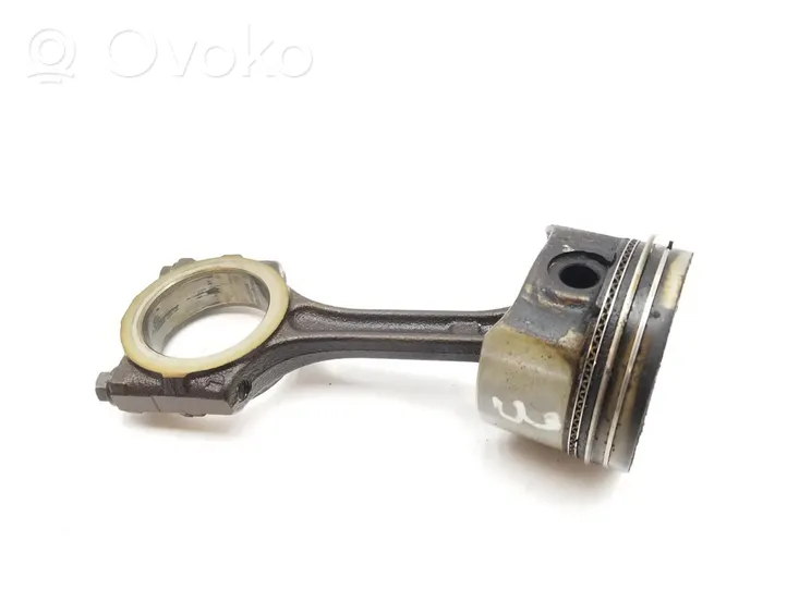 Renault Modus Piston avec bielle 7701475781