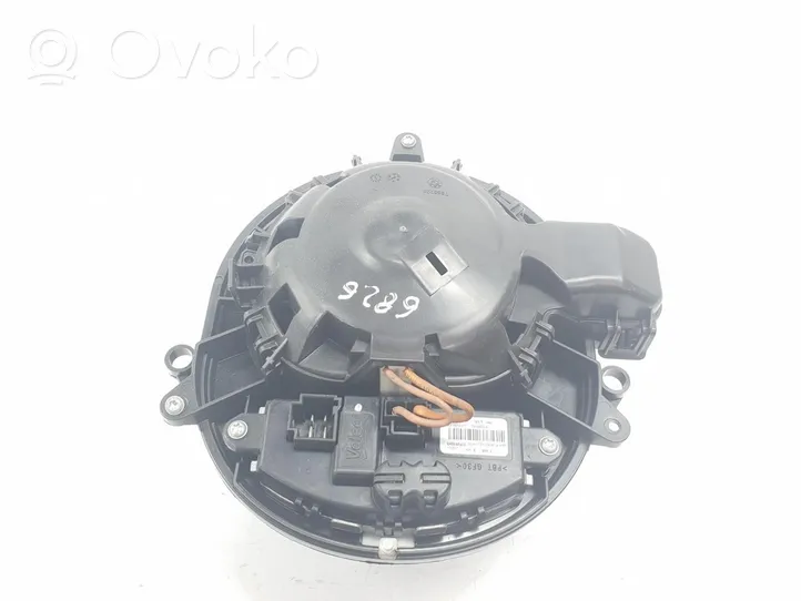 BMW 3 F30 F35 F31 Salono oro mazgo plastikinis korpusas 64119350395