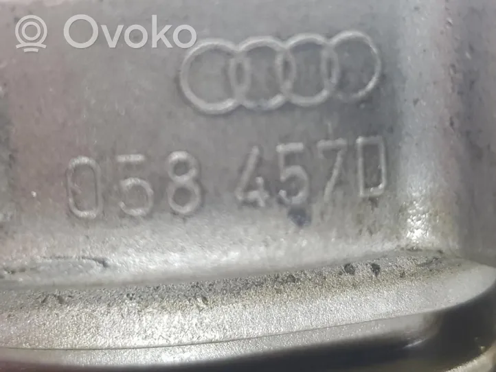 Audi A8 S8 D2 4D Sylinterinkansi 078103067BP