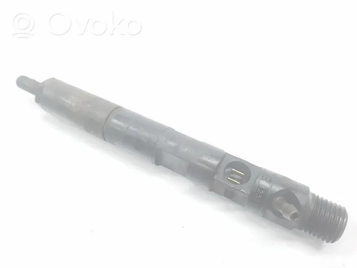 Nissan Kubistar Injecteur de carburant 8200815416