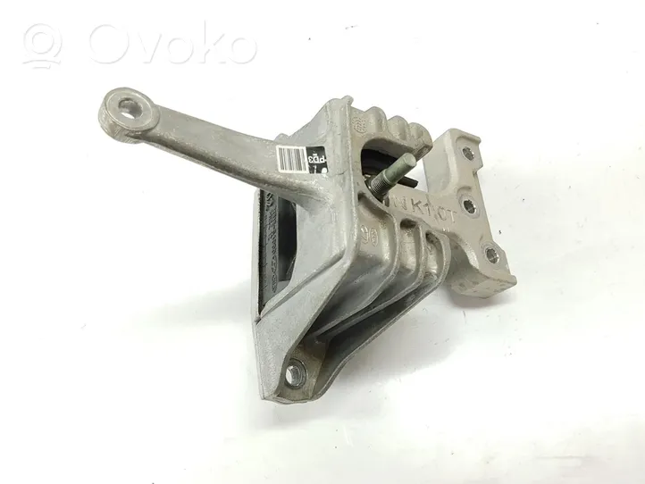 Hyundai i30 Supporto di montaggio del motore 21810G4000