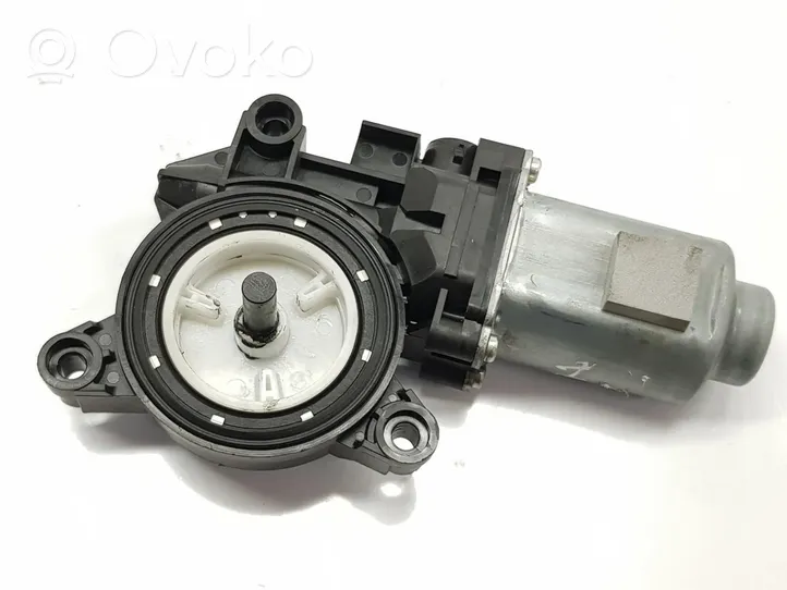 Hyundai i30 Fensterhebermotor Tür vorne 82450G3000