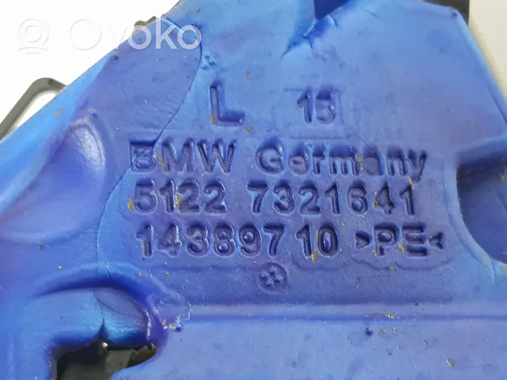 BMW 1 F20 F21 Zamek drzwi tylnych 7229459