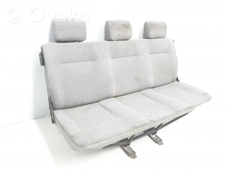 Volkswagen Transporter - Caravelle T4 Third row seats 