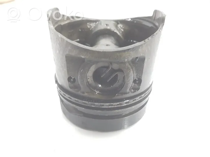 Mitsubishi Montero Piston avec bielle MD103307