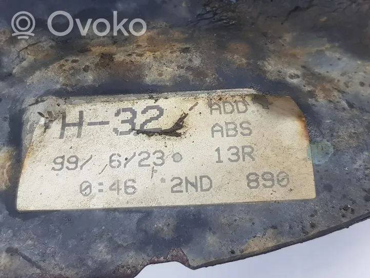 Toyota Land Cruiser (HDJ90) Etupyörän navan laakerikokoonpano 4320235070