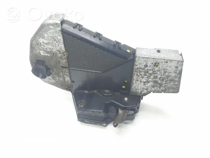 Toyota Land Cruiser (J120) Blocco chiusura del portellone 6911060170