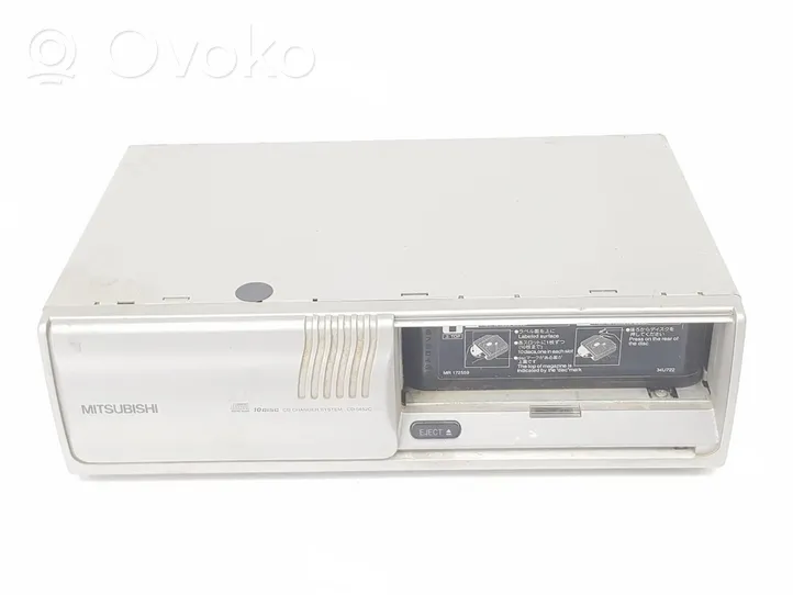 Mitsubishi Montero Panel / Radioodtwarzacz CD/DVD/GPS MZ311813