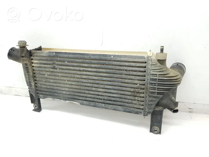 Nissan NP300 Radiatore intercooler F6864