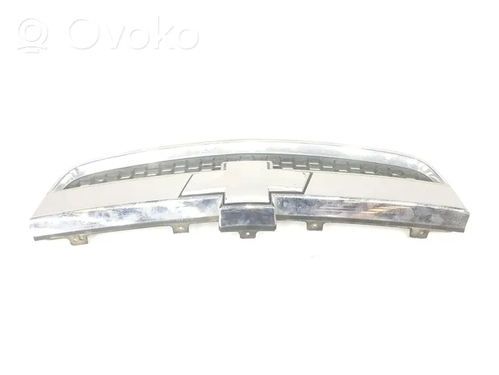 Chevrolet Captiva Grille de calandre avant 96442718